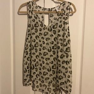 Sheer leopard overlay tank
